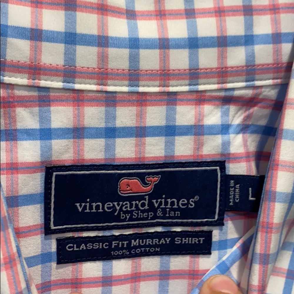 Vineyard Vines Button Down - image 2